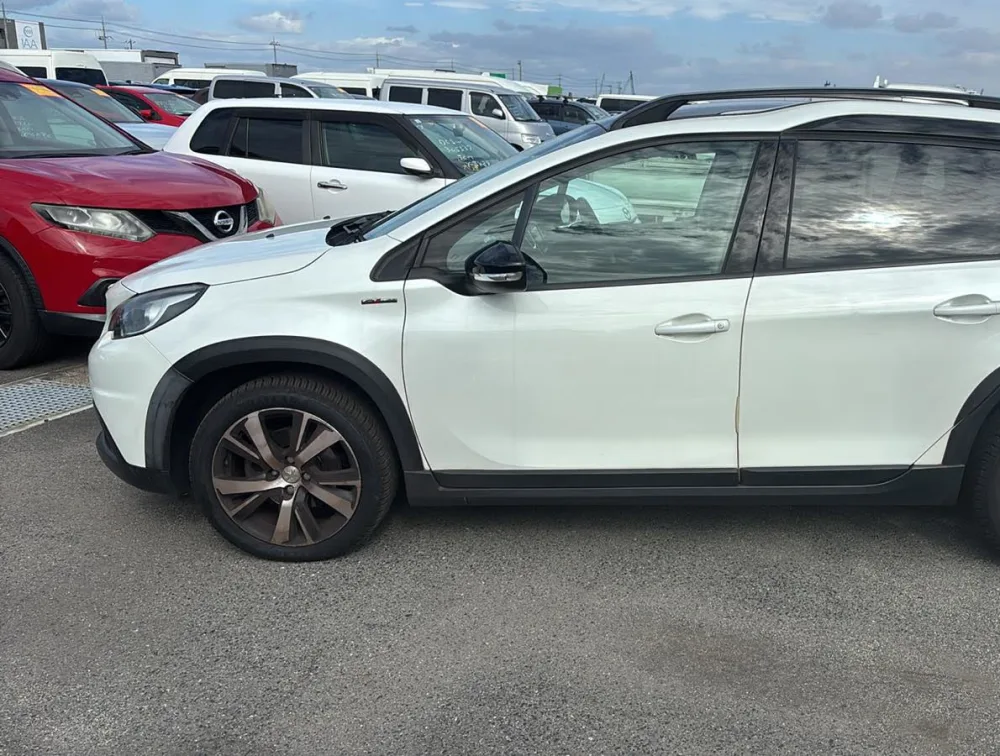 PEUGEOT 2008 GTLINE MOONROOF - PRG Motors Ltd
