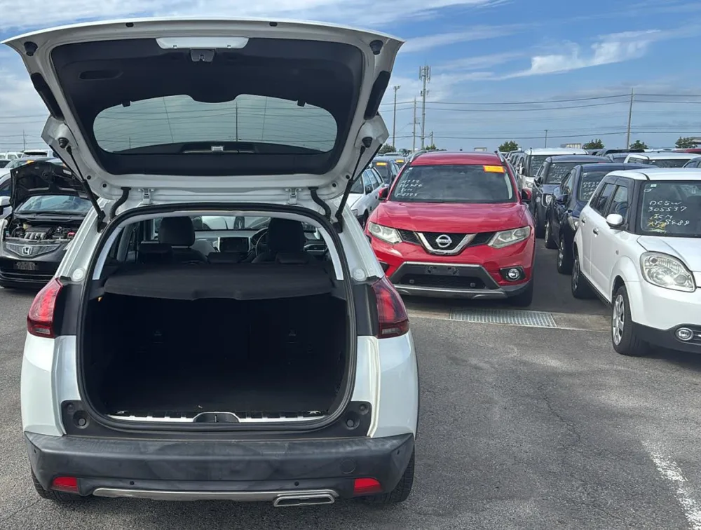 PEUGEOT 2008 GTLINE MOONROOF - PRG Motors Ltd