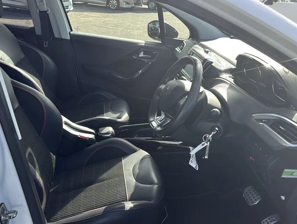 PEUGEOT 2008 GTLINE - PRG Motors Ltd