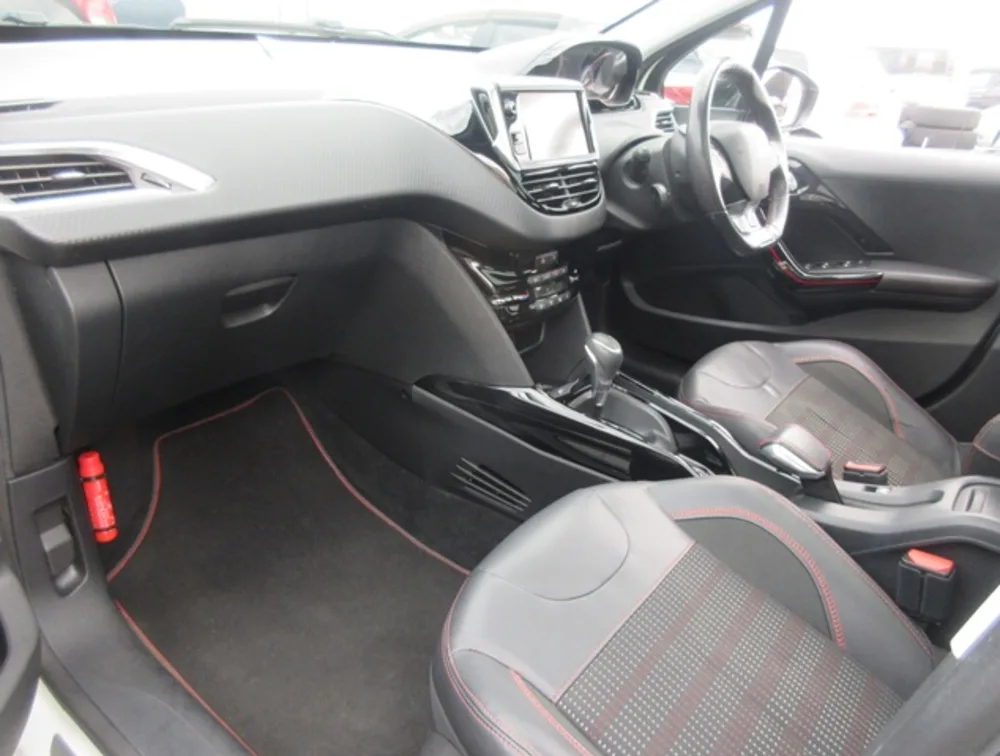 PEUGEOT 2008 GTLINE MOONROOF - PRG Motors Ltd