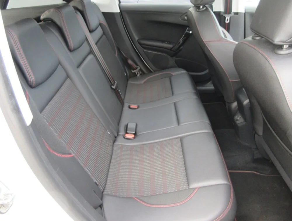 PEUGEOT 2008 GTLINE MOONROOF - PRG Motors Ltd