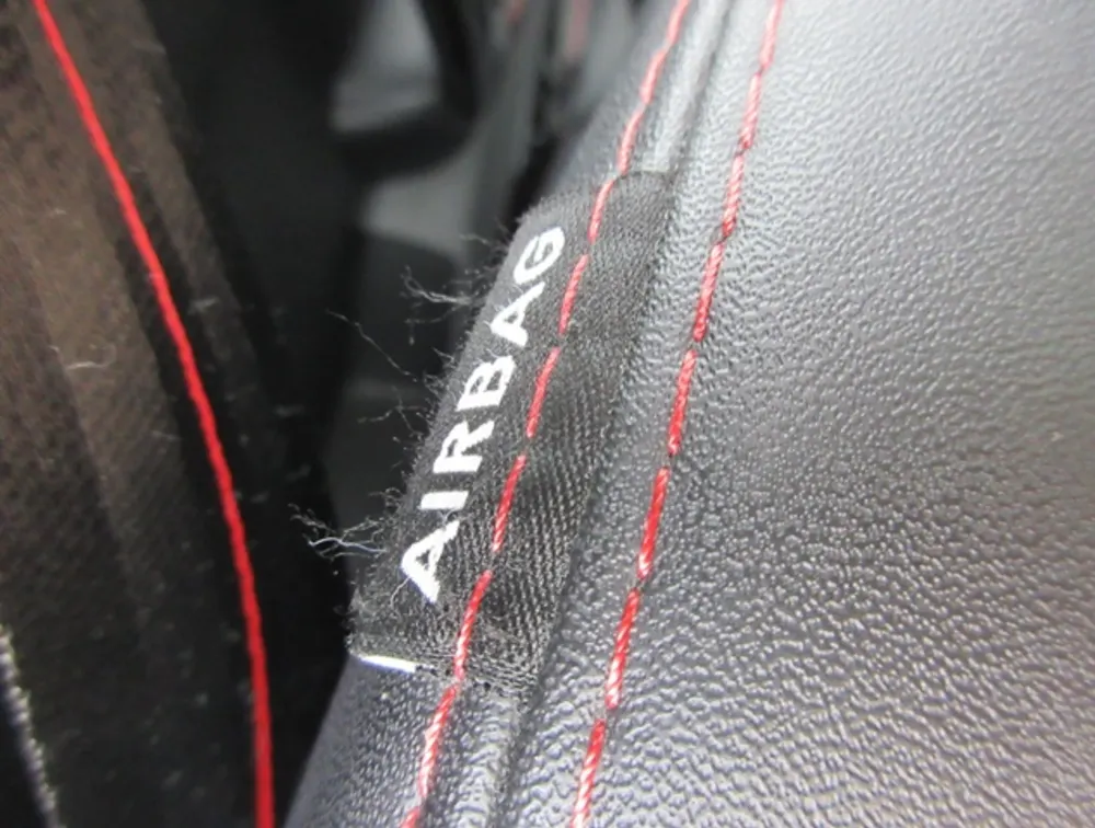 PEUGEOT 2008 GTLINE MOONROOF - PRG Motors Ltd