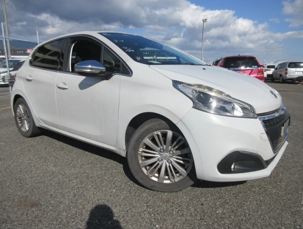 PEUGEOT 208 ALLURE