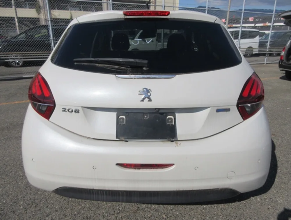 PEUGEOT 208 ALLURE - PRG Motors Ltd