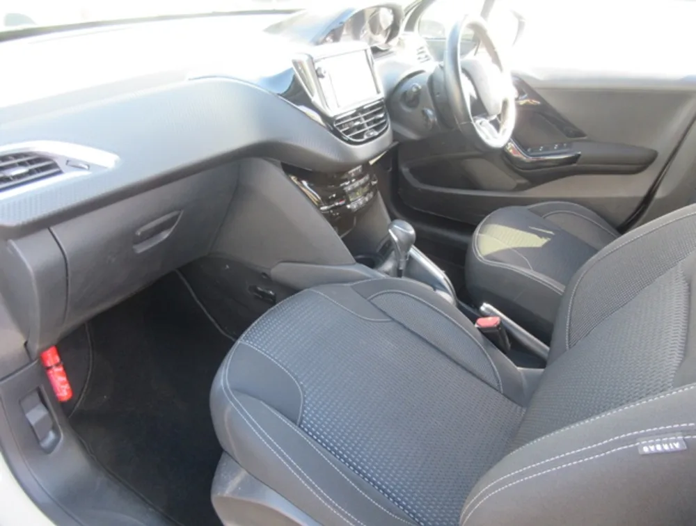 PEUGEOT 208 ALLURE - PRG Motors Ltd