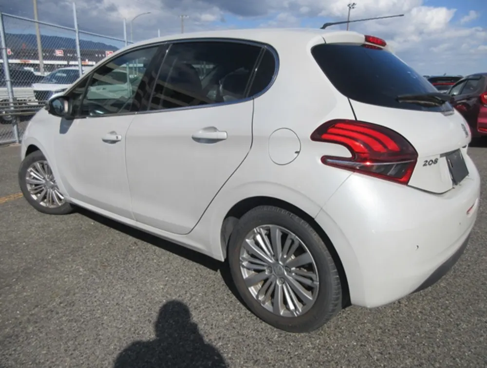 PEUGEOT 208 ALLURE - PRG Motors Ltd