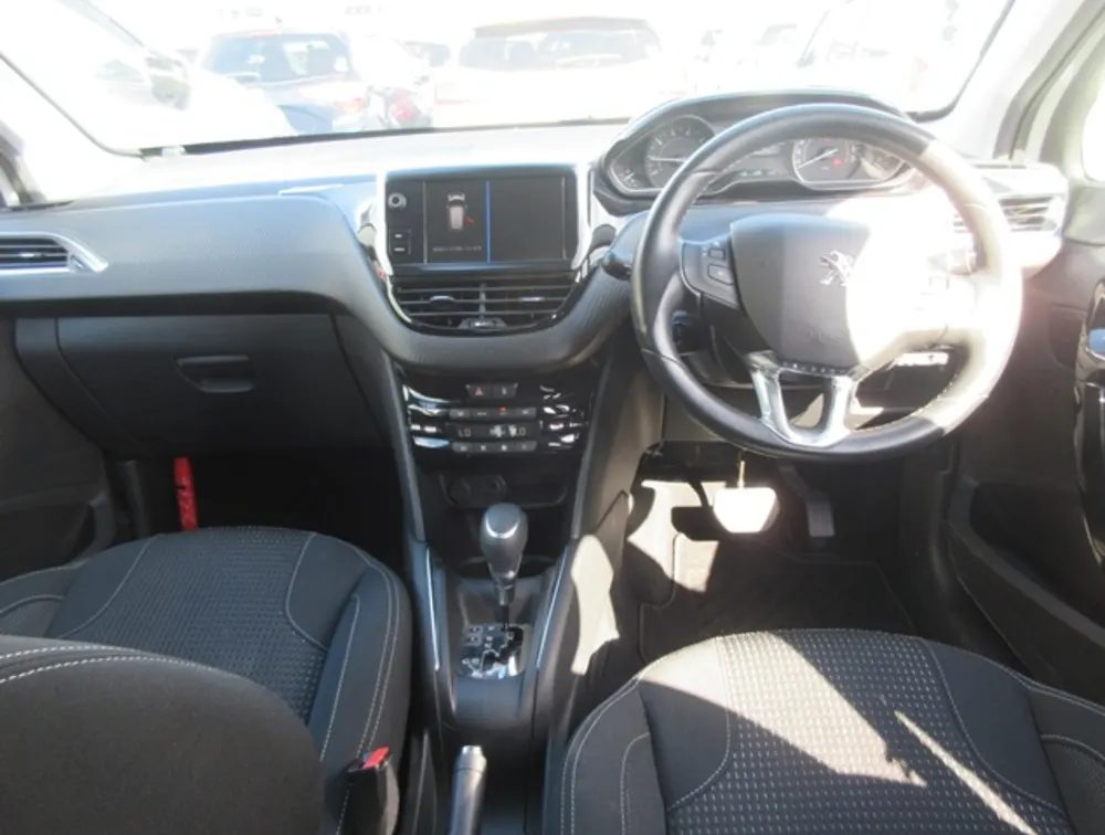 PEUGEOT 208 ALLURE - PRG Motors Ltd