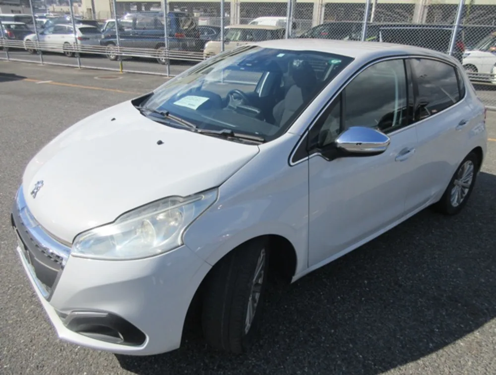 PEUGEOT 208 ALLURE - PRG Motors Ltd