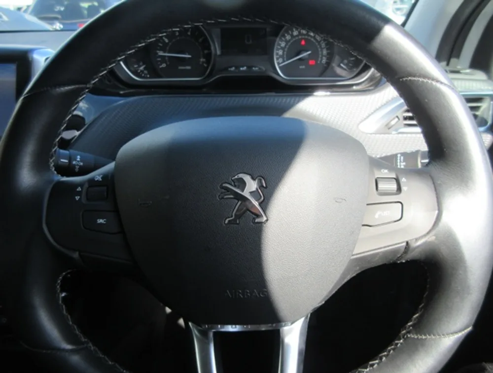PEUGEOT 208 ALLURE - PRG Motors Ltd