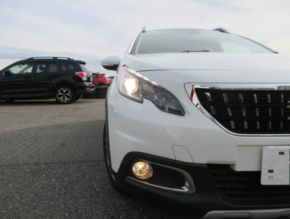PEUGEOT 2008 CROSSCITY MOONROOF - PRG Motors Ltd