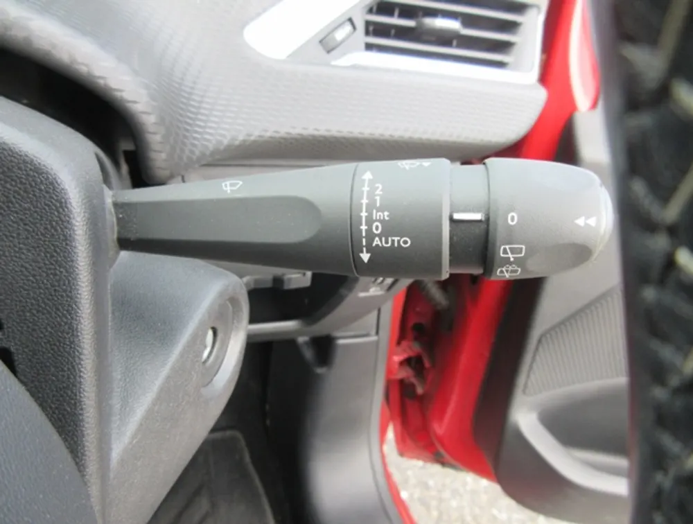 PEUGEOT 208 TECH PACK EDITION - PRG Motors Ltd