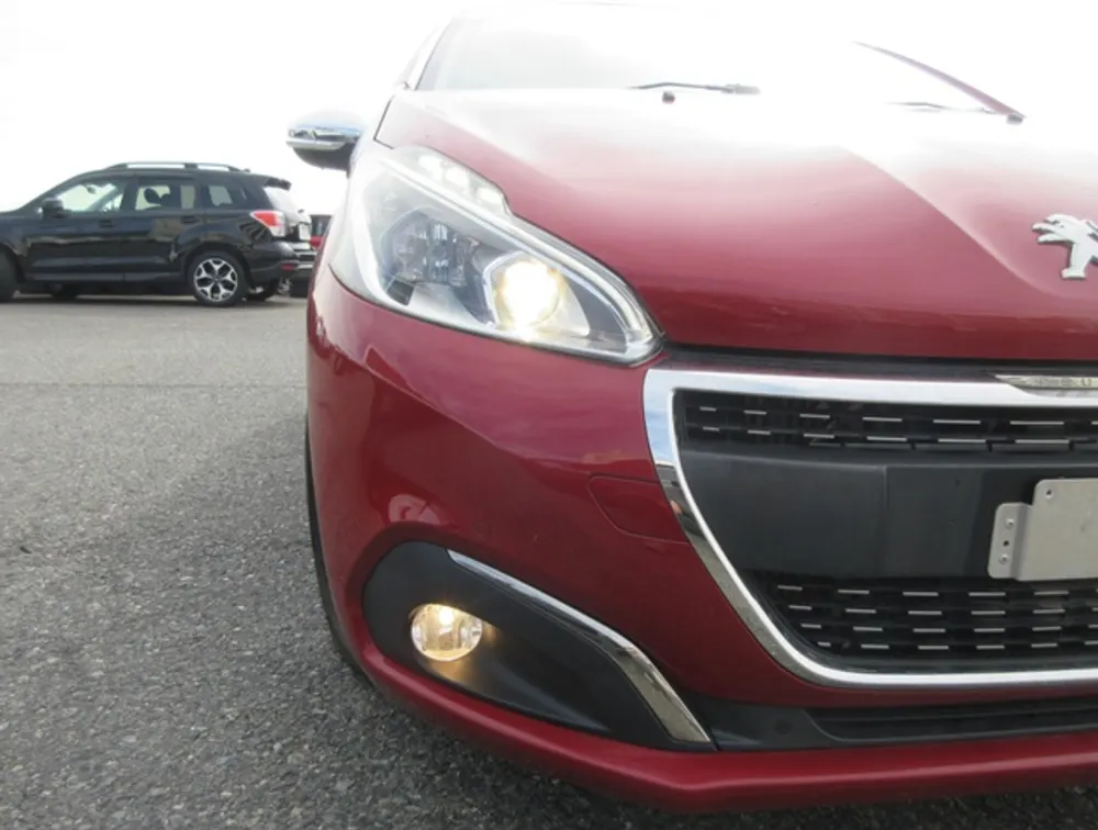 PEUGEOT 208 TECH PACK EDITION - PRG Motors Ltd