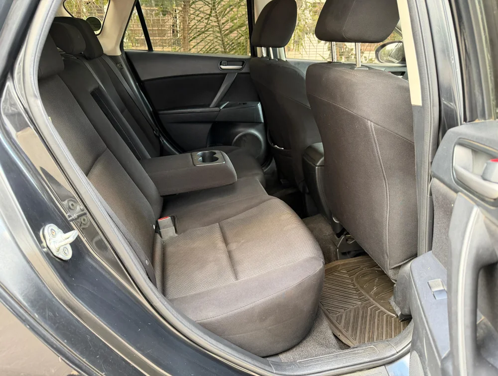 MAZDA AXELA HATCHBACK  - PRG Motors Ltd