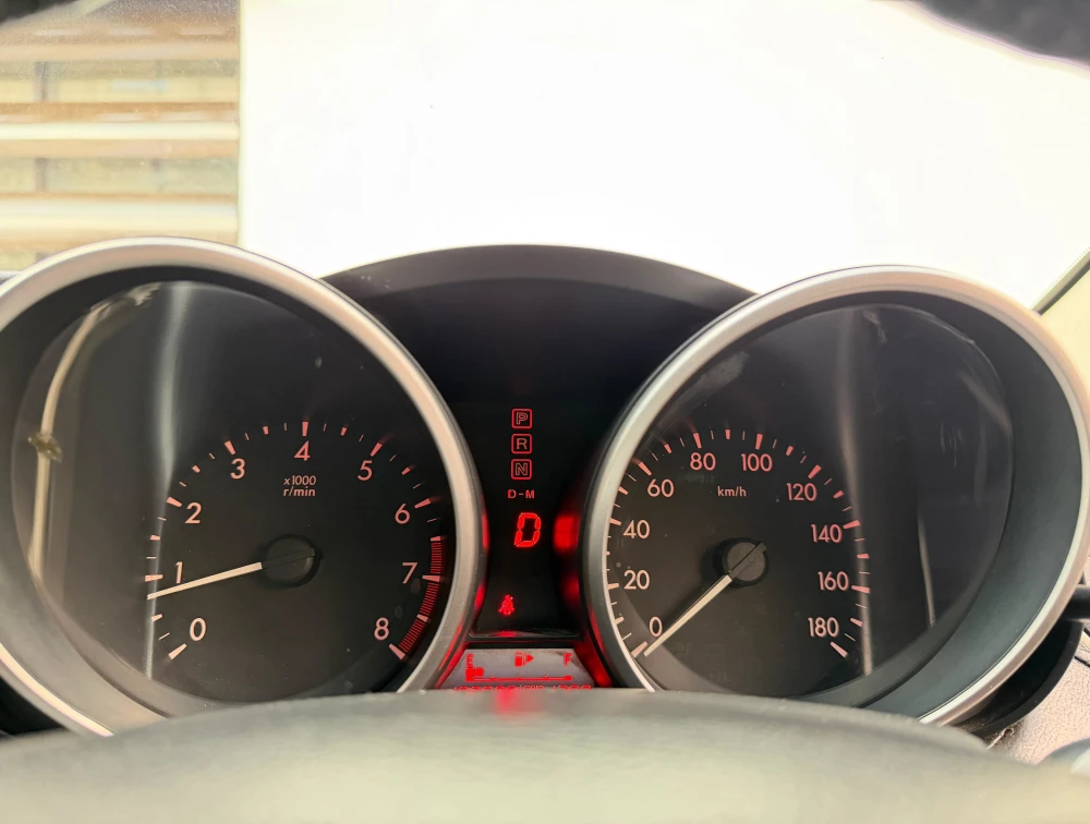 MAZDA AXELA HATCHBACK  - PRG Motors Ltd