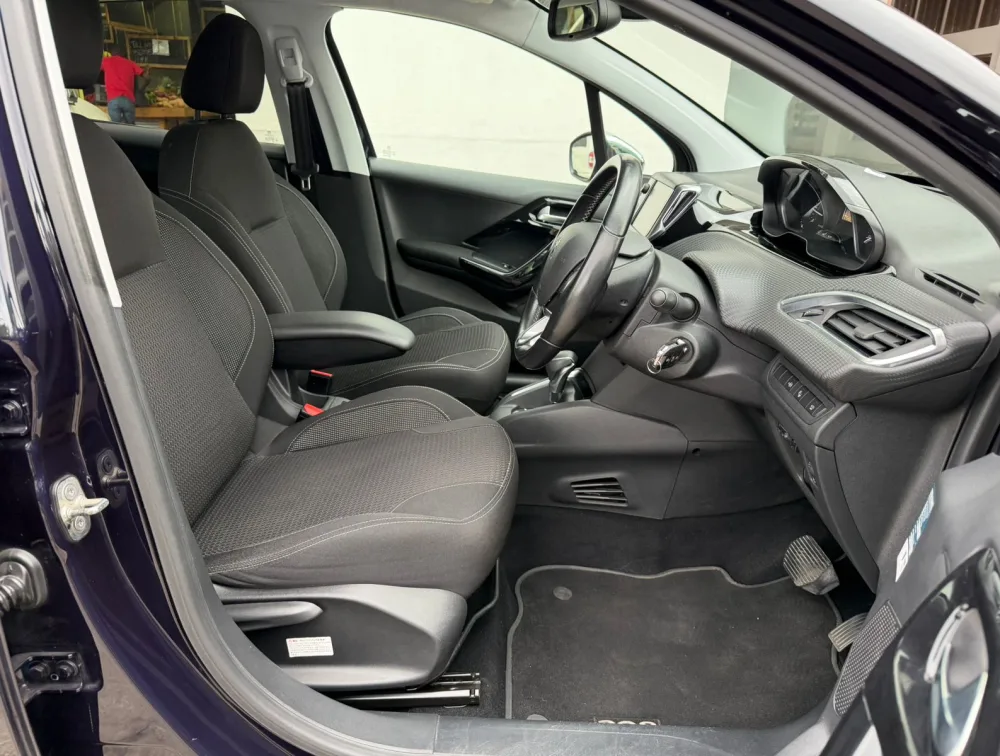 PEUGEOT 208 TECH EDITION - PRG Motors Ltd