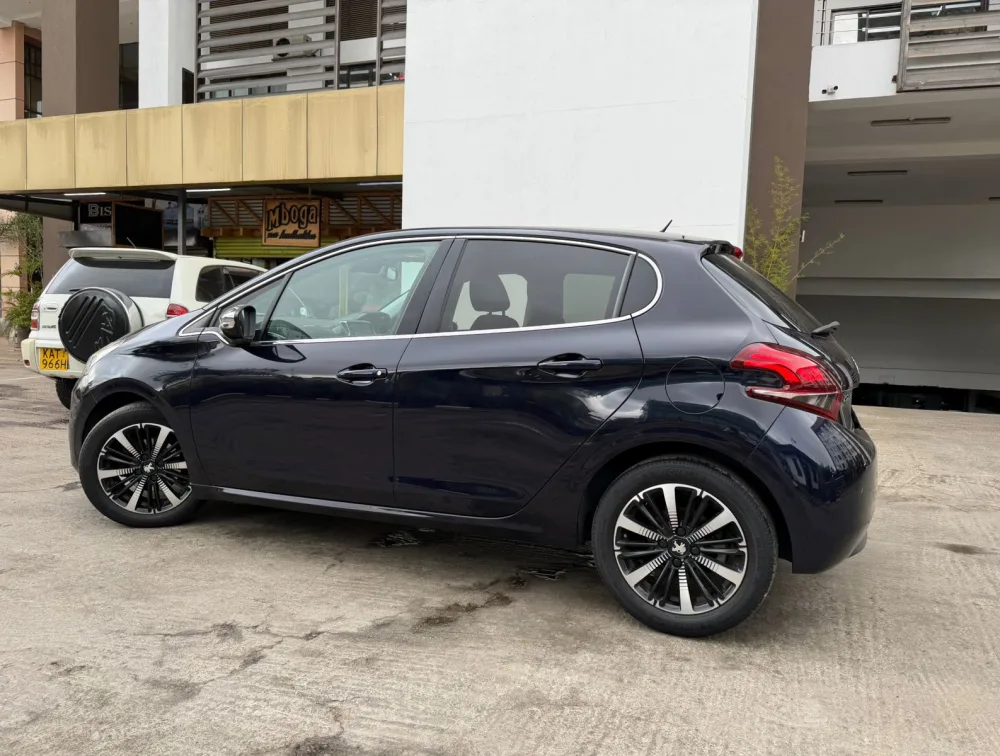 PEUGEOT 208 TECH EDITION - PRG Motors Ltd