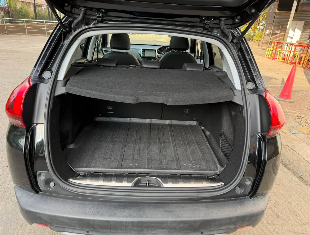 PEUGEOT 2008 CROSSCITY MOONROOF - PRG Motors Ltd