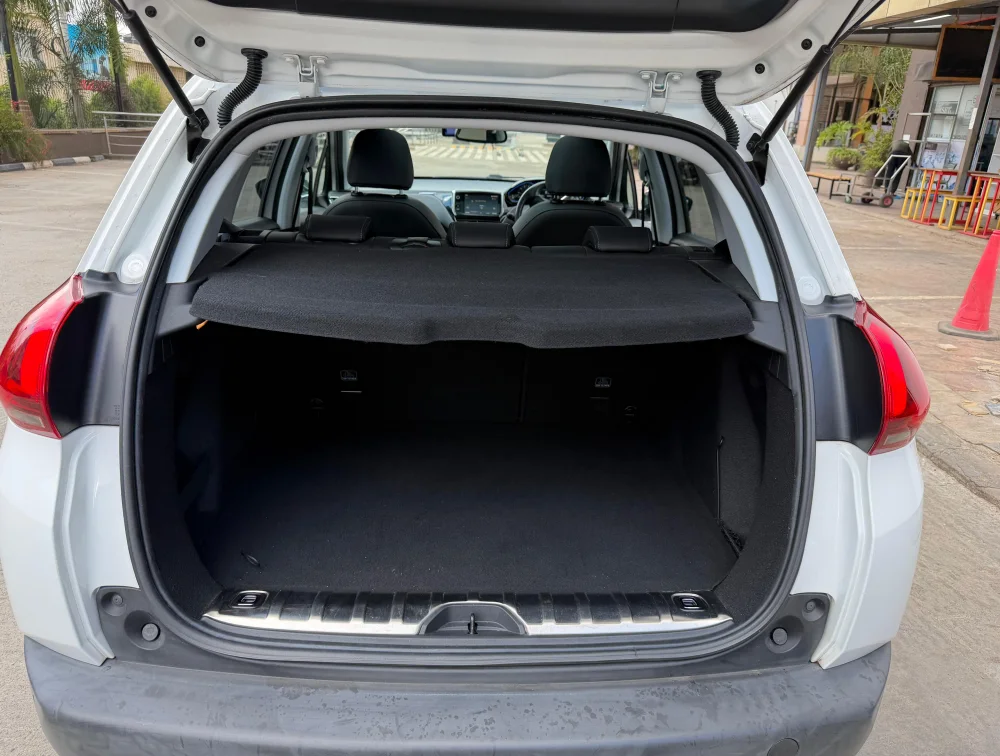 PEUGEOT 2008 CROSSCITY MOONROOF - PRG Motors Ltd