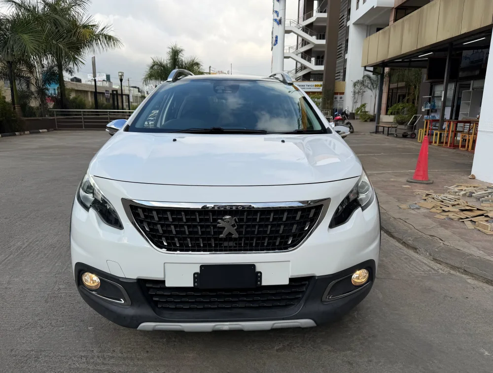 PEUGEOT 2008 CROSSCITY MOONROOF - PRG Motors Ltd