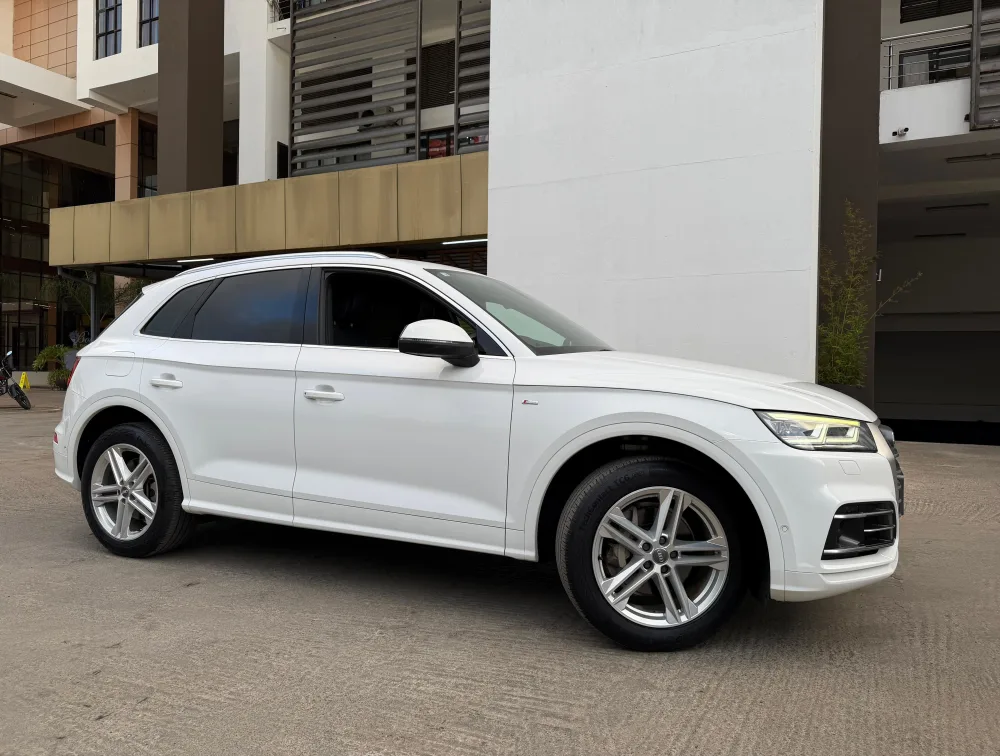 AUDI Q5 SLINE PACKAGE