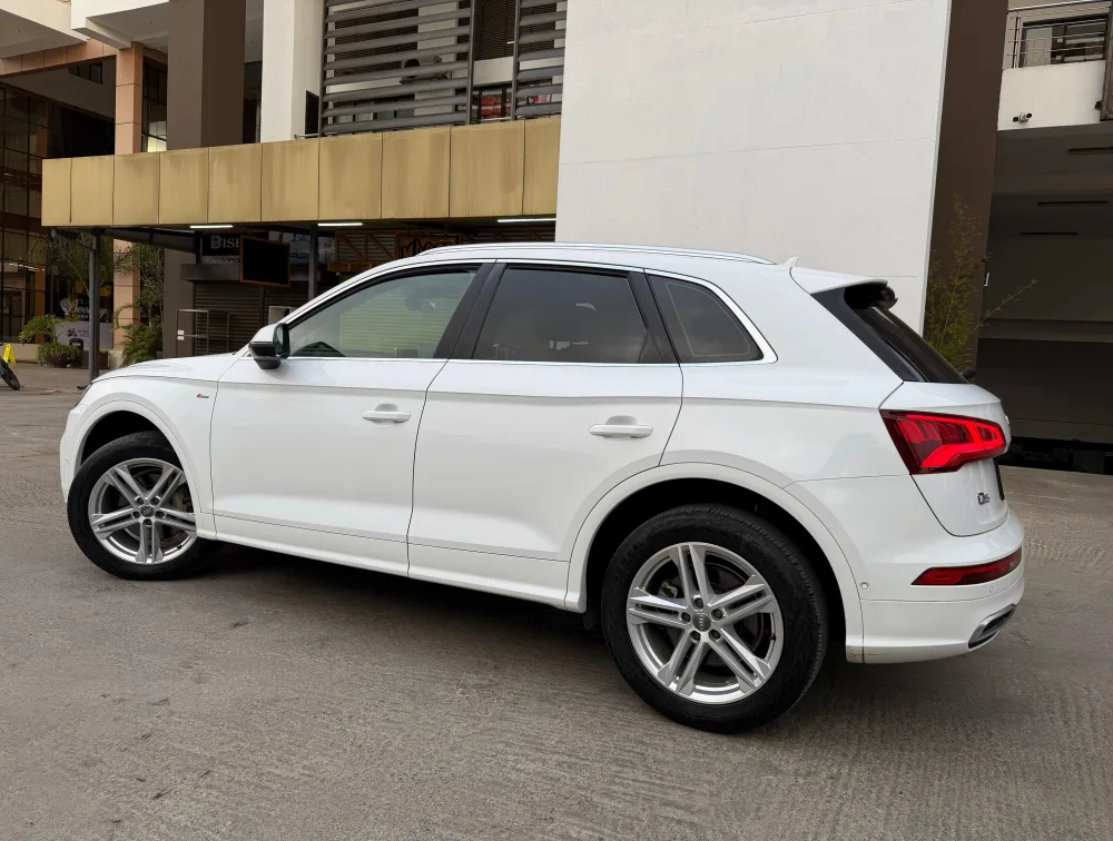 AUDI Q5 SLINE PACKAGE - PRG Motors Ltd