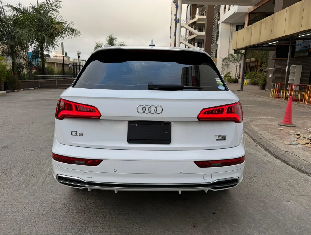 AUDI Q5 SLINE PACKAGE - PRG Motors Ltd