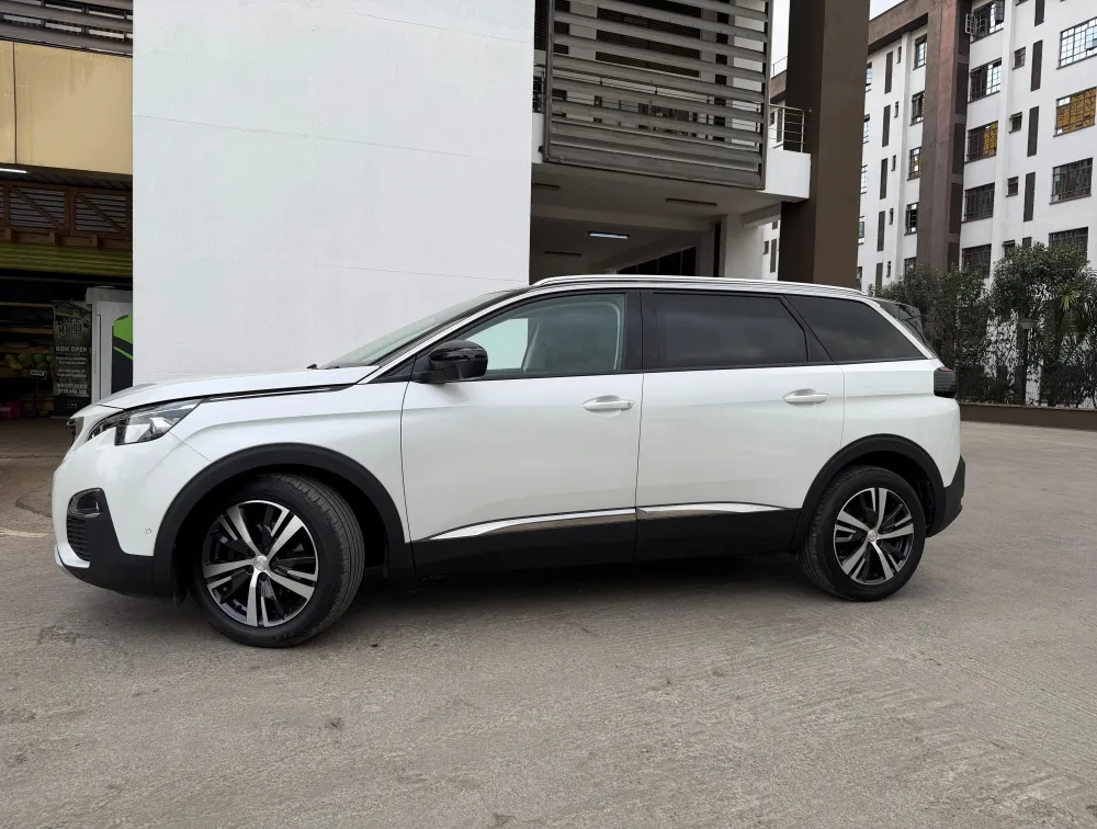 PEUGEOT 5008 ALLURE SUNROOF - PRG Motors Ltd