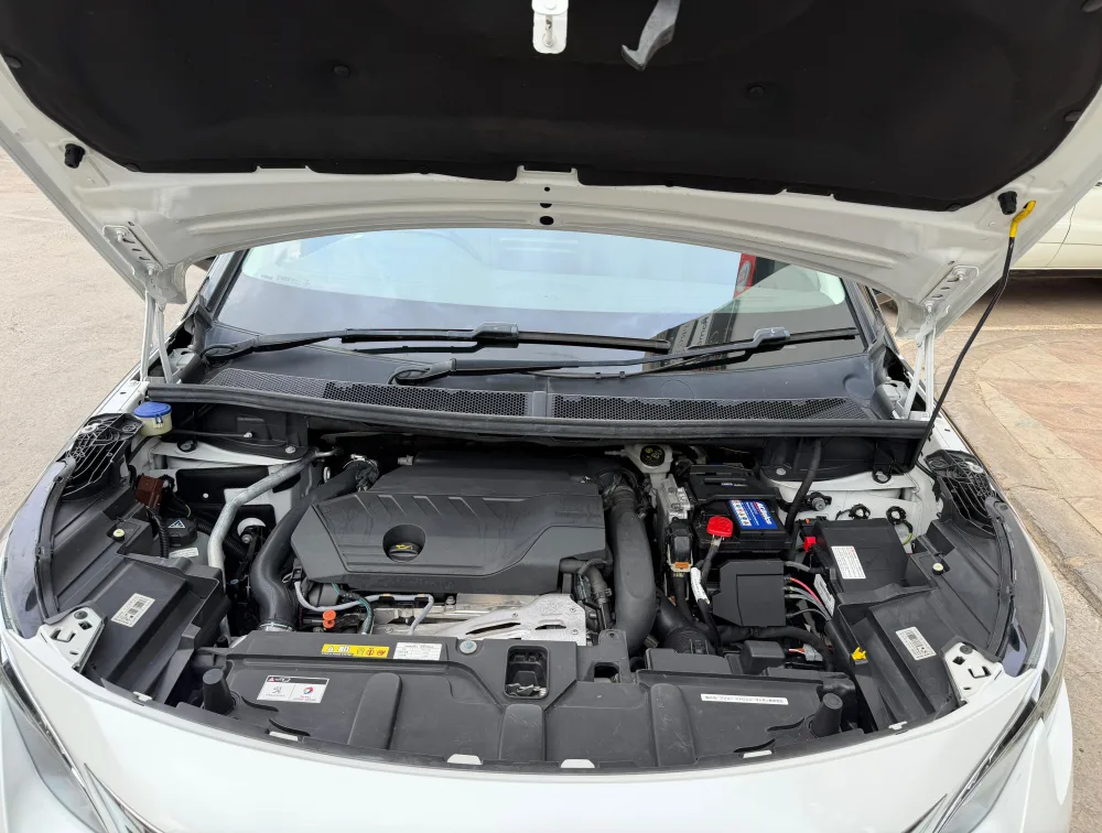 PEUGEOT 5008 ALLURE SUNROOF - PRG Motors Ltd