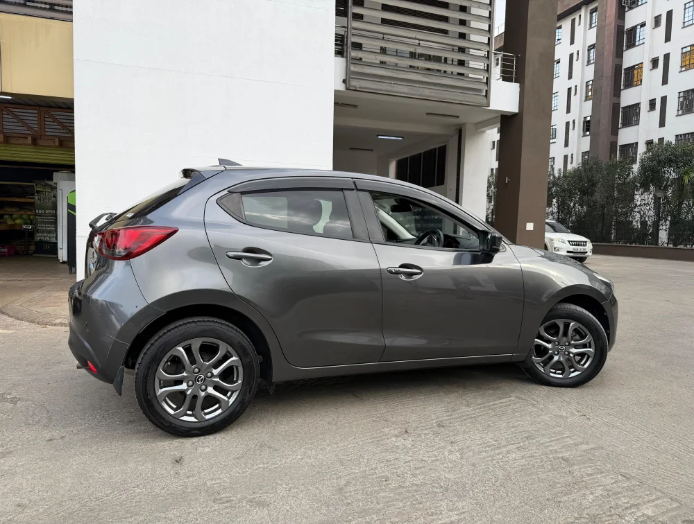 MAZDA DEMIO XD EXCLUSIVE MODE - PRG Motors Ltd