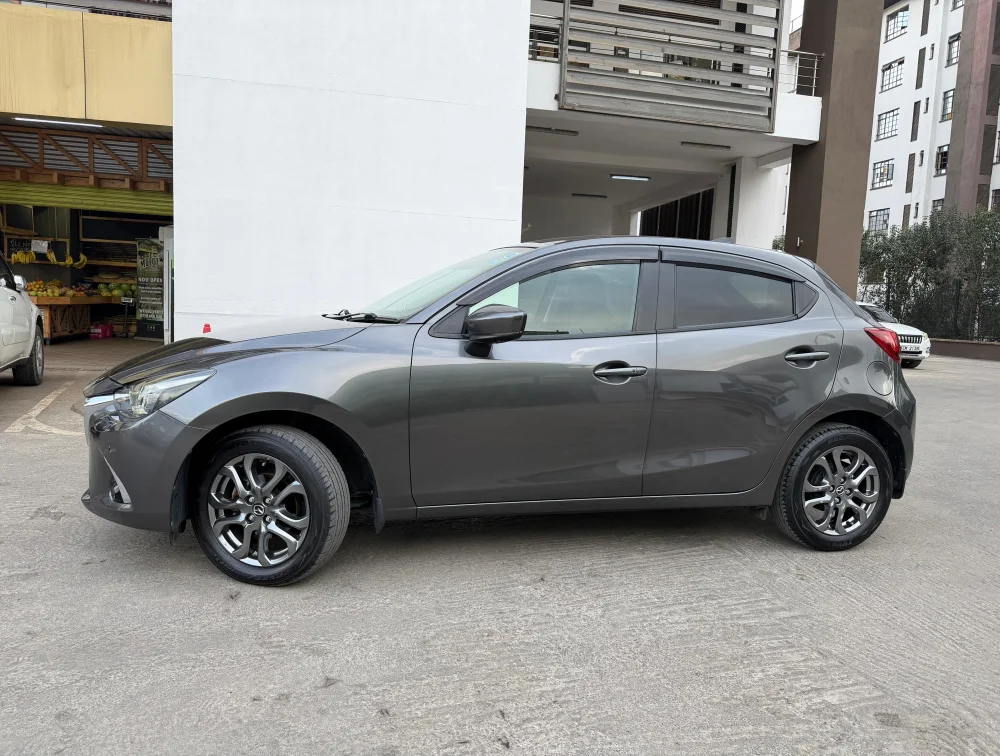 MAZDA DEMIO XD EXCLUSIVE MODE - PRG Motors Ltd