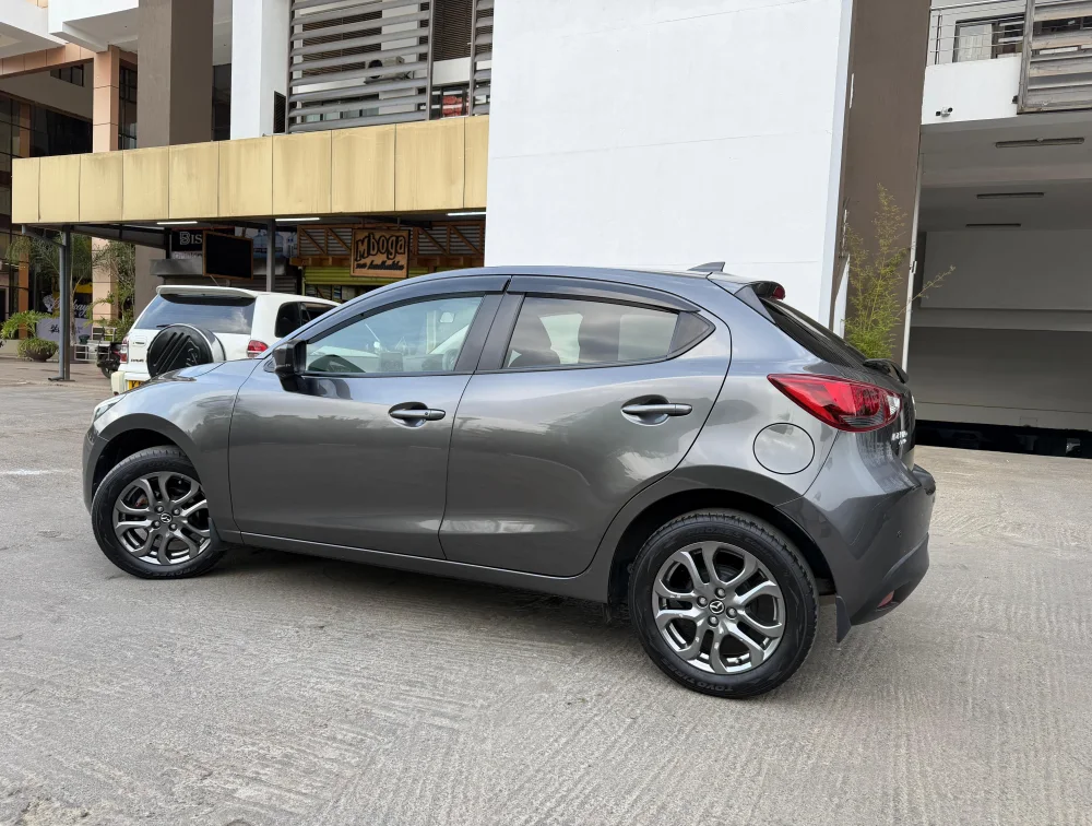 MAZDA DEMIO XD EXCLUSIVE MODE - PRG Motors Ltd
