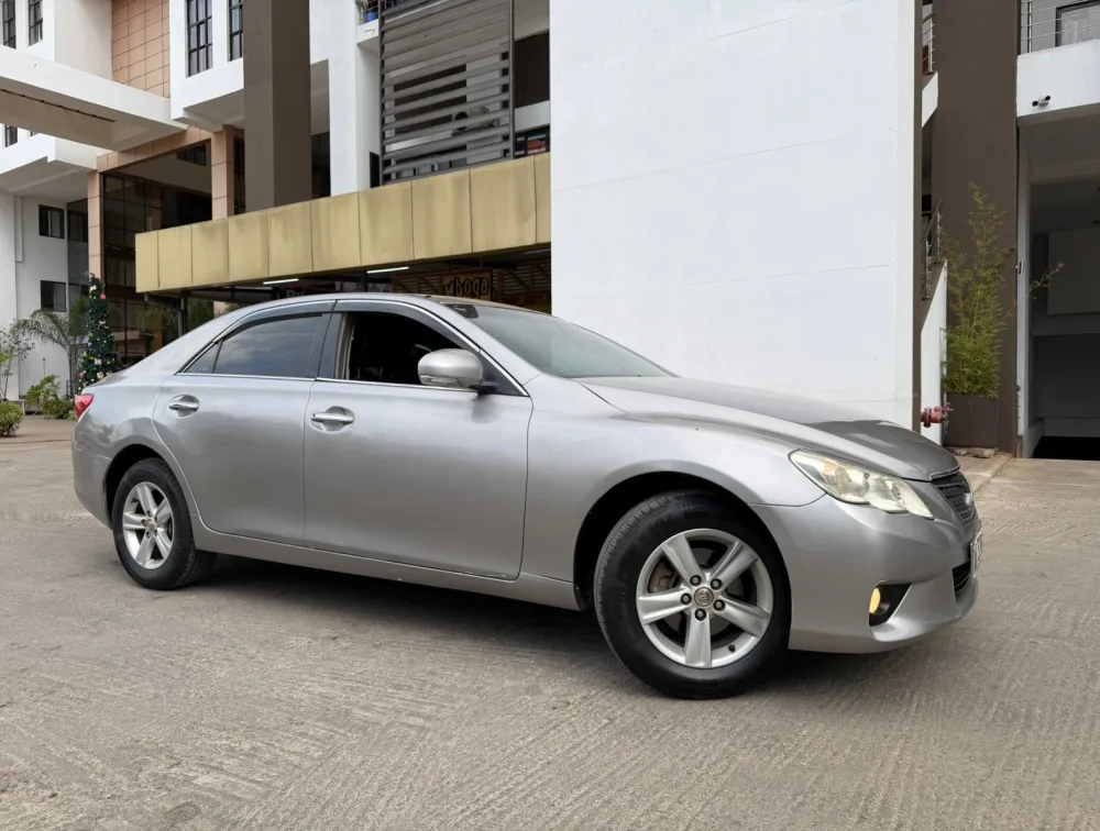 TOYOTA MARK X