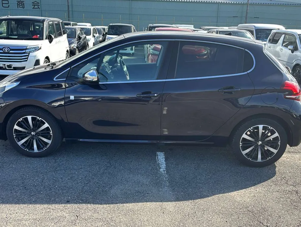 PEUGEOT 208 TECH EDITION - PRG Motors Ltd