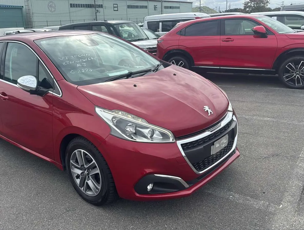 PEUGEOT 208 ALLURE