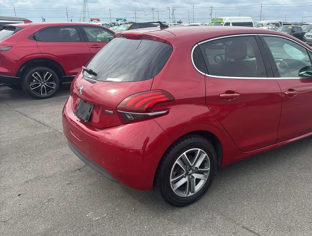 PEUGEOT 208 ALLURE - PRG Motors Ltd