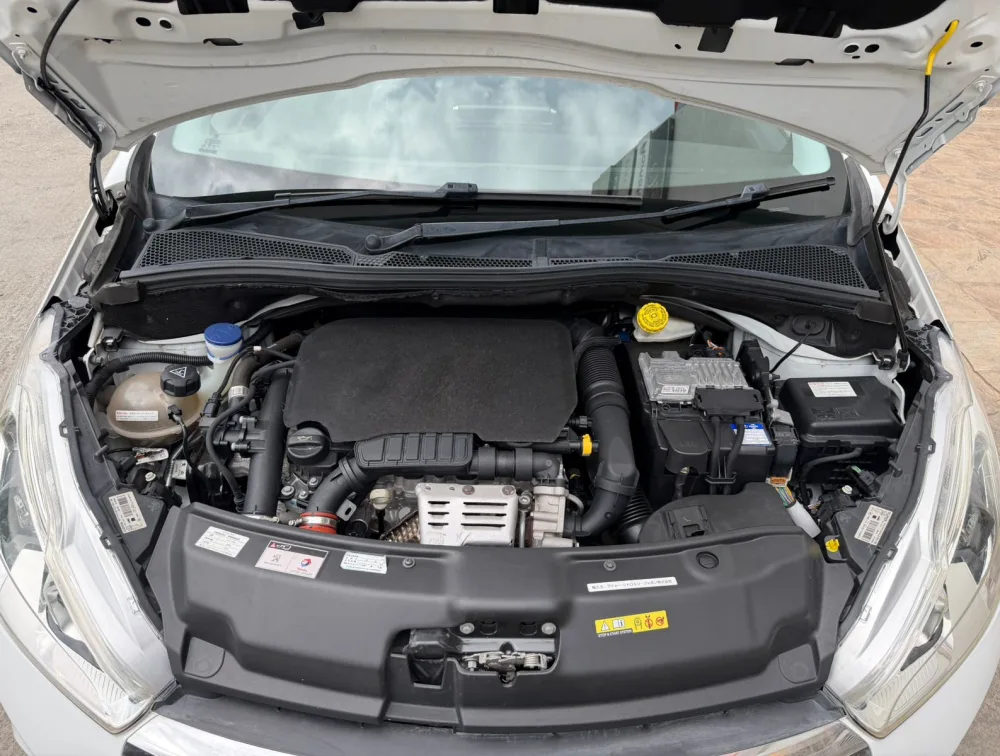 PEUGEOT 208 TECH EDITION - PRG Motors Ltd