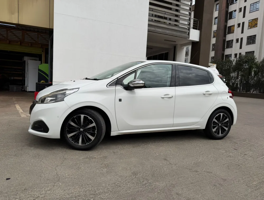 PEUGEOT 208 TECH EDITION - PRG Motors Ltd