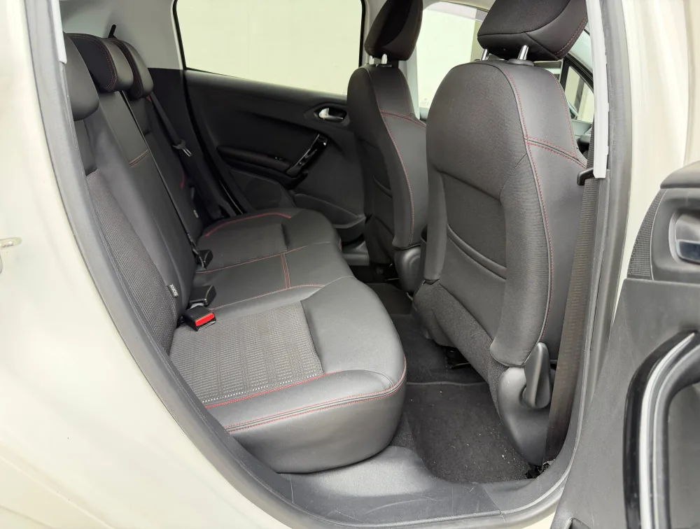 PEUGEOT 208 GTLINE - PRG Motors Ltd