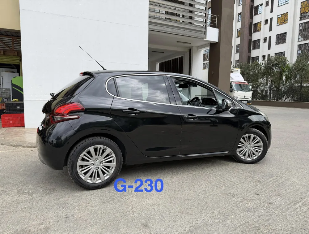 PEUGEOT 208 ALLURE - PRG Motors Ltd