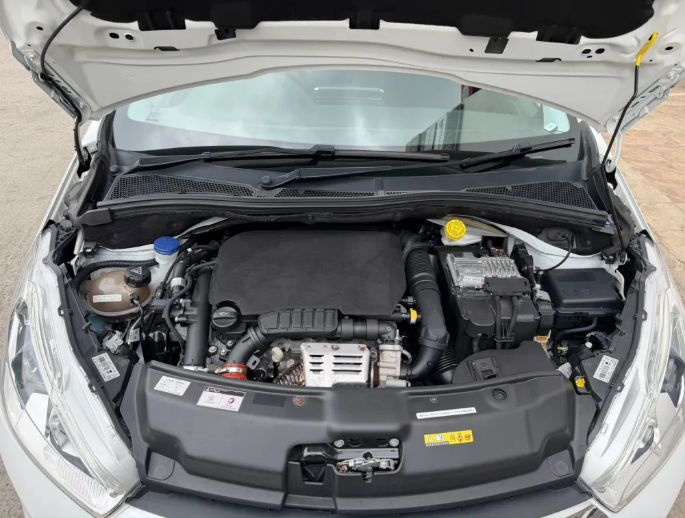 PEUGEOT 208 TECH EDITION - PRG Motors Ltd