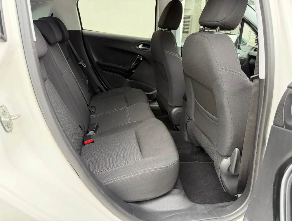 PEUGEOT 208 TECH PACK EDITION - PRG Motors Ltd