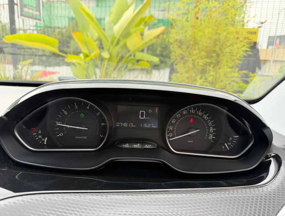 PEUGEOT 208 TECH PACK EDITION - PRG Motors Ltd