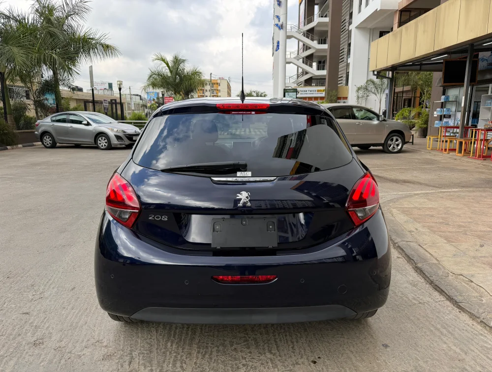 PEUGEOT 208 ALLURE - PRG Motors Ltd