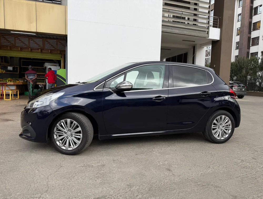PEUGEOT 208 ALLURE - PRG Motors Ltd