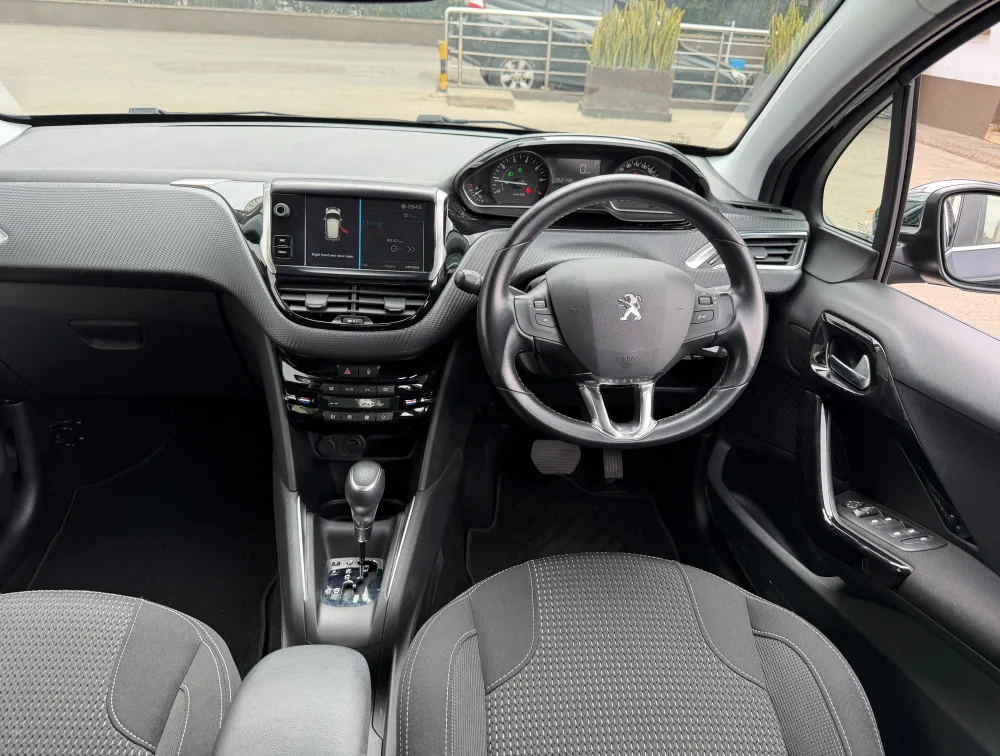 PEUGEOT 208 ALLURE - PRG Motors Ltd