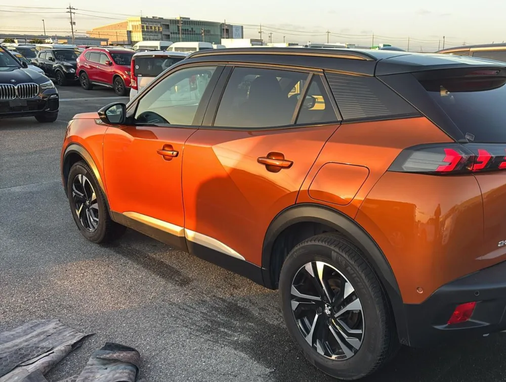 PEUGEOT 2008 GTLINE MOONROOF NEWSHAPE - PRG Motors Ltd