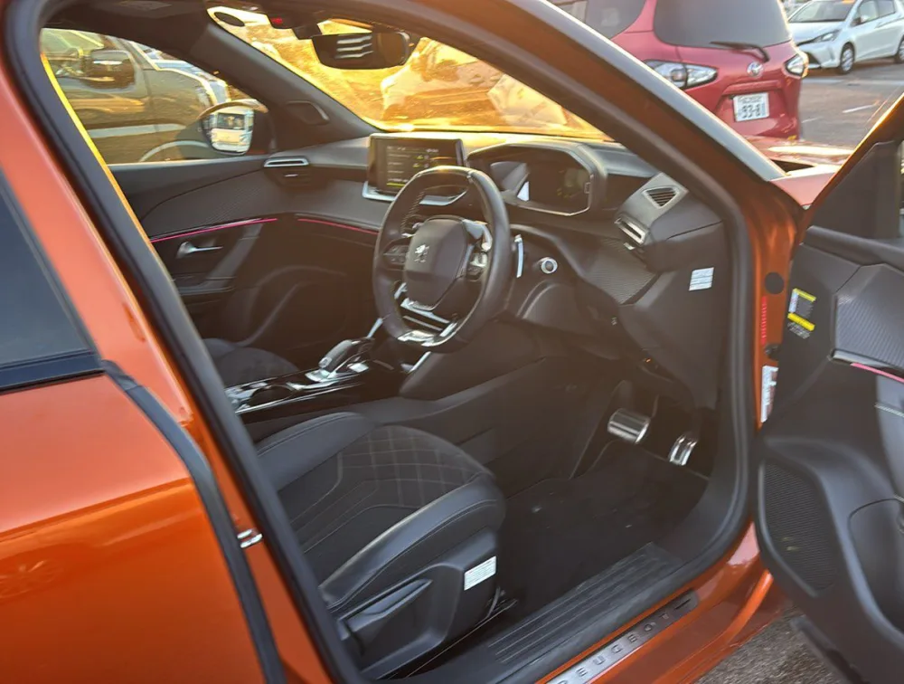 PEUGEOT 2008 GTLINE MOONROOF NEWSHAPE - PRG Motors Ltd