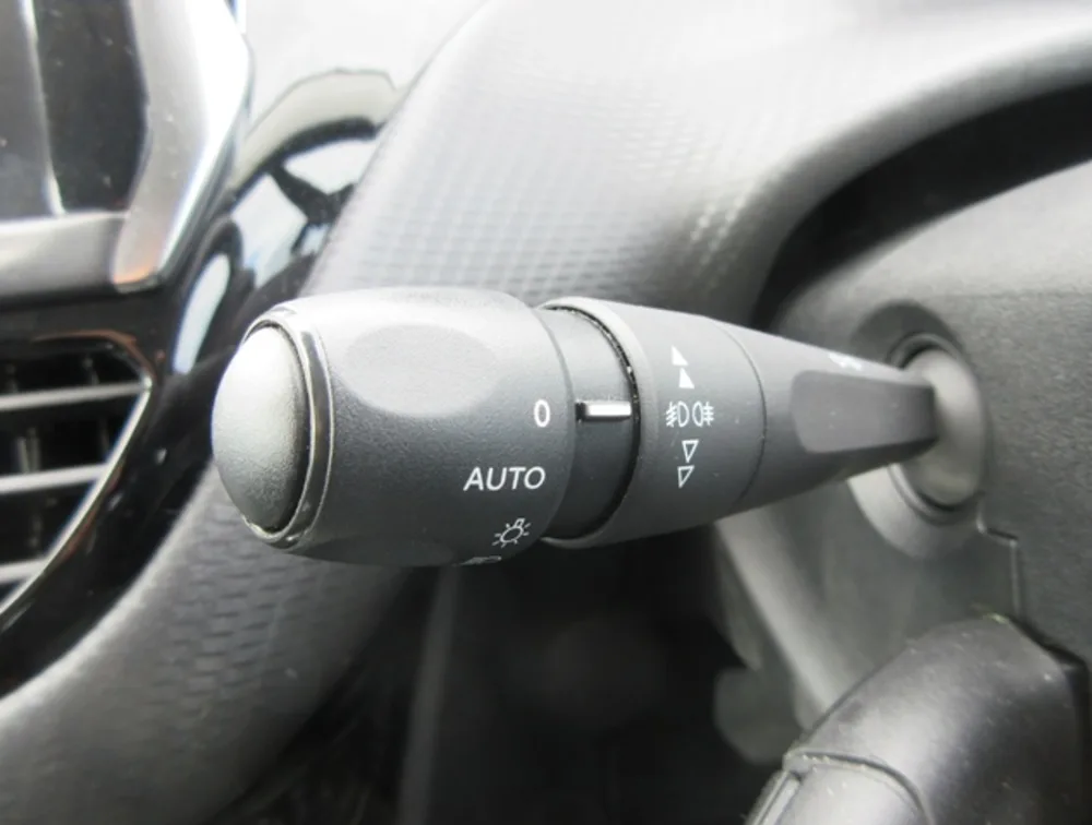 PEUGEOT 208 ALLURE FUN EDITION - PRG Motors Ltd