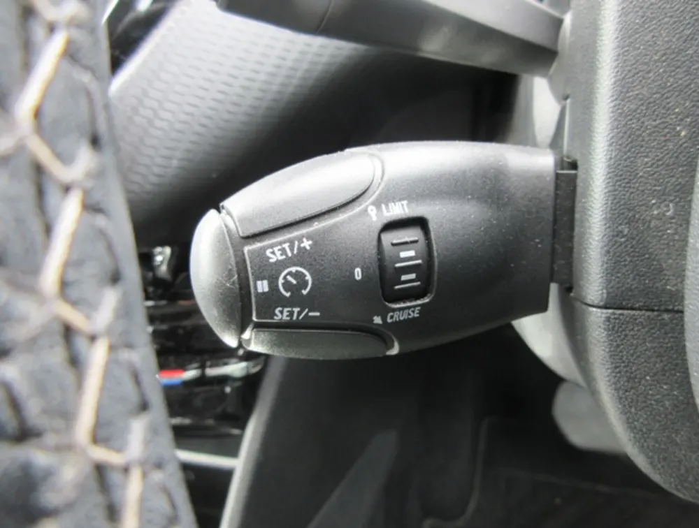 PEUGEOT 208 ALLURE FUN EDITION - PRG Motors Ltd