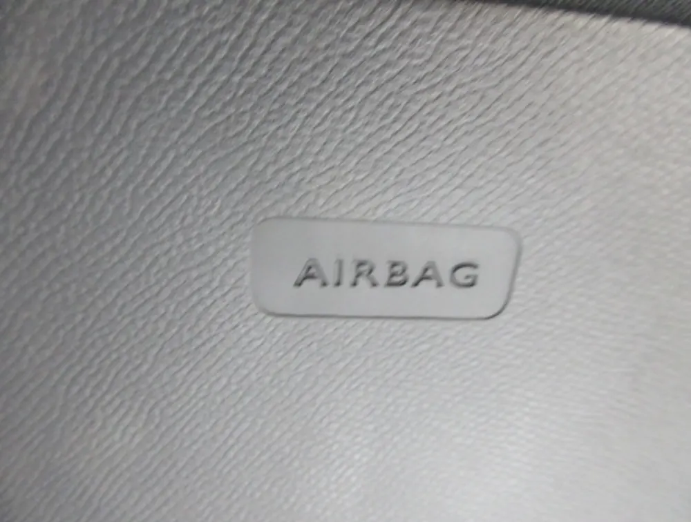 PEUGEOT 208 GTLINE NEWSHAPE - PRG Motors Ltd